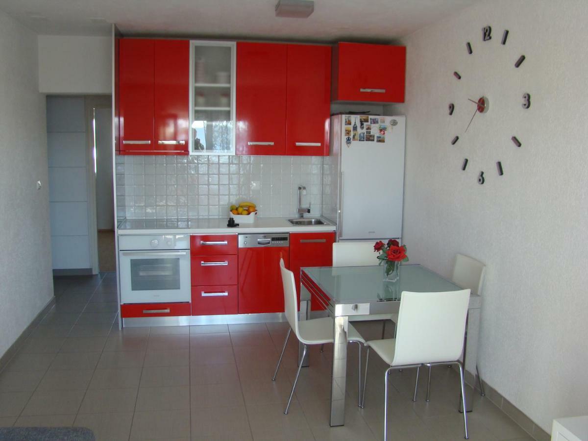 Kike Red Apartment Kastela Exterior photo