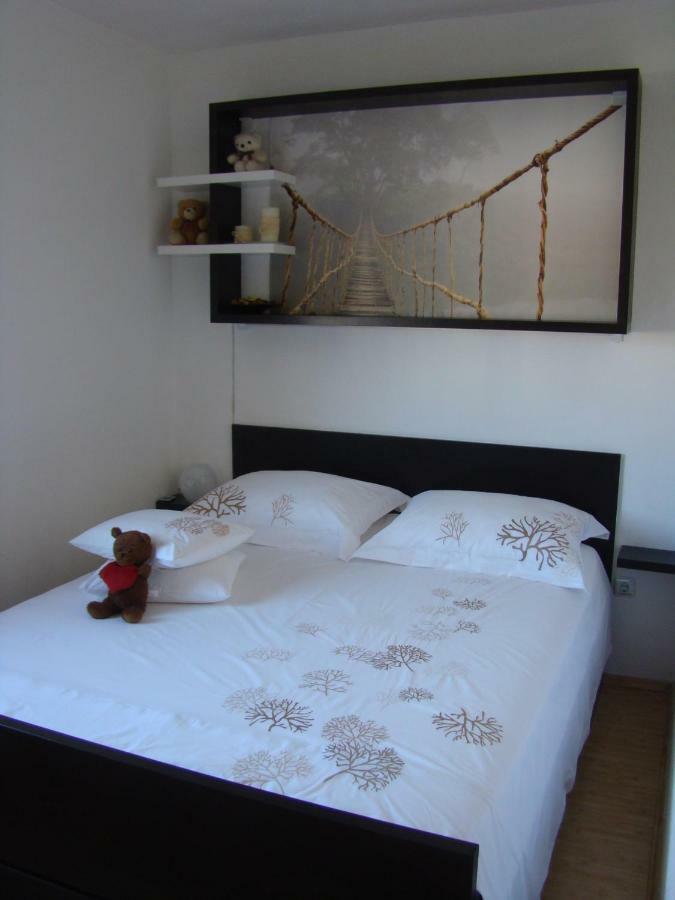 Kike Red Apartment Kastela Exterior photo